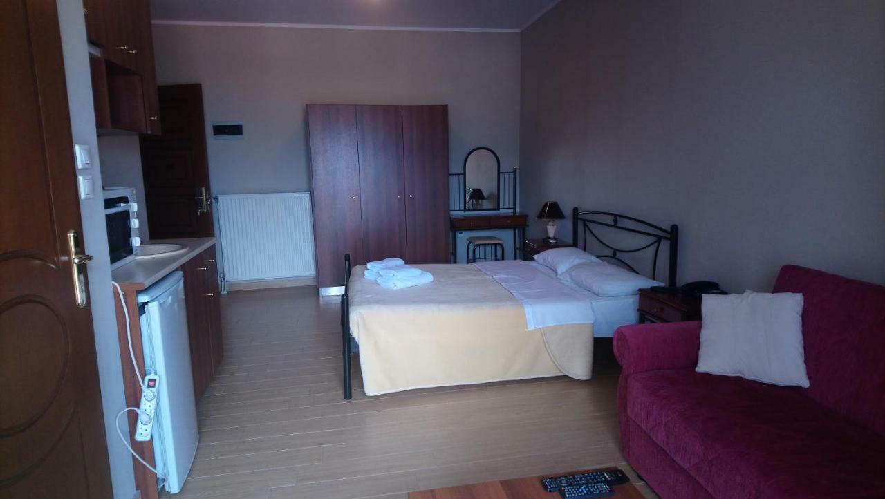 Alpina Suites Kastoria Buitenkant foto