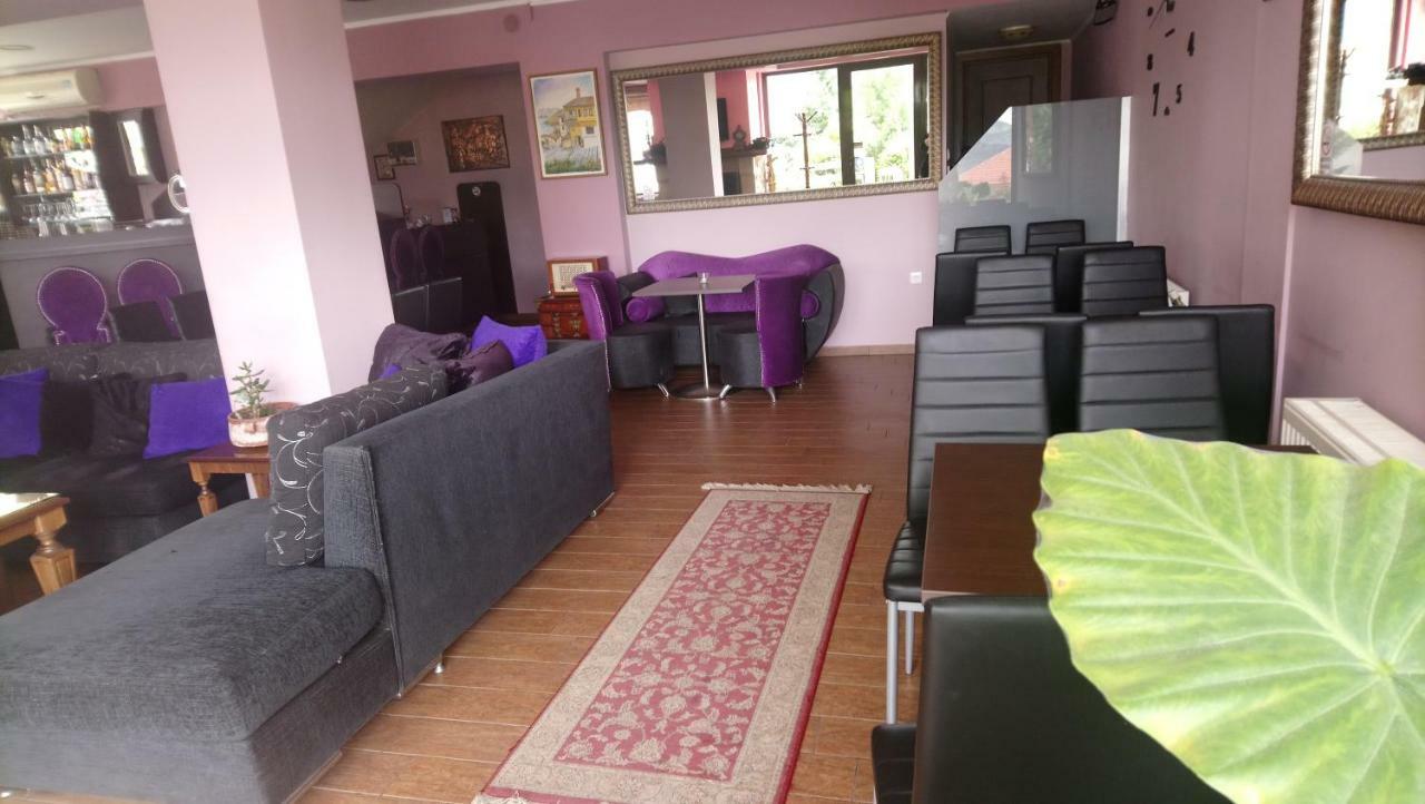 Alpina Suites Kastoria Buitenkant foto